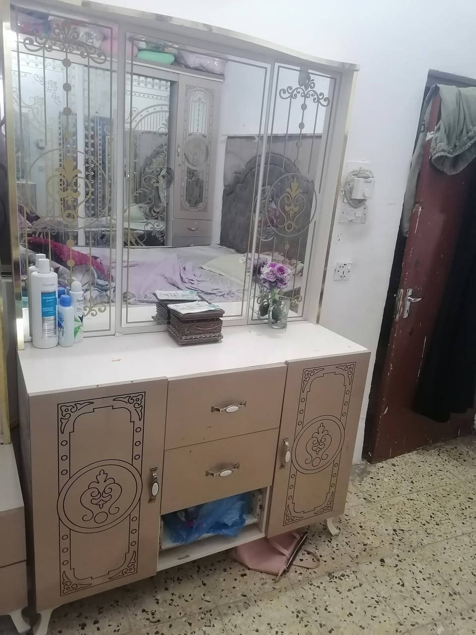 للبيع......


**إذا كنت صاحب هذا الإعلان وتريد حذفه لأي سبب، رجاءا أرسل رسالة إلى الدعم الفني**