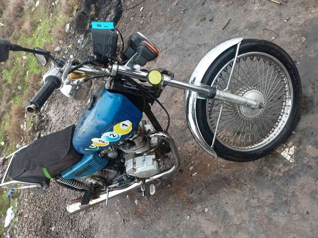 السلام عليكم نامه موديل 2017
كهربائية شغاله كله السعر 200وبيه مجال ***********
