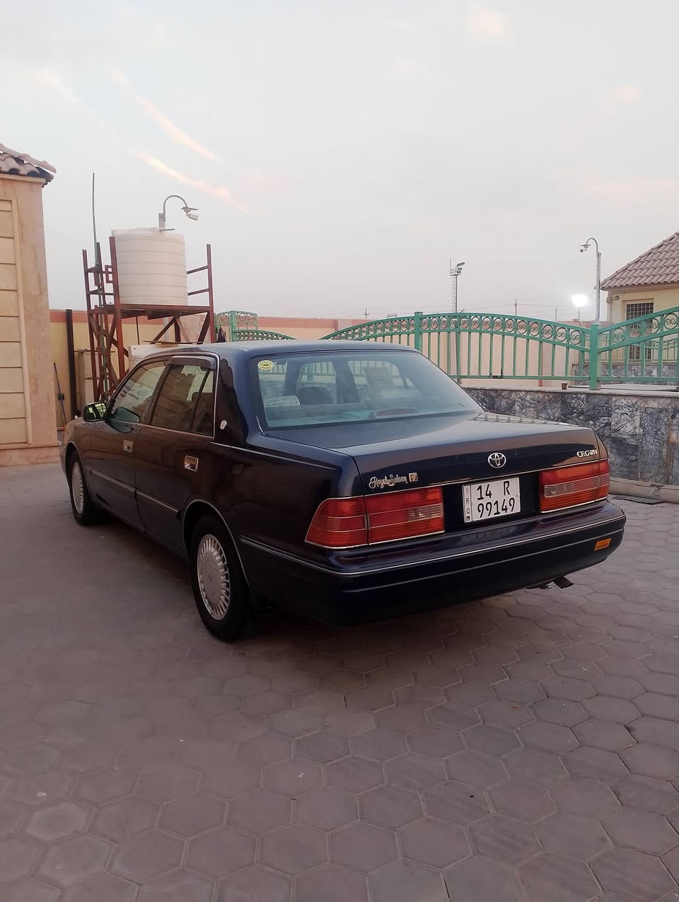 سلام عليكم راس الثور تكم اصولي ومكفول 5دكم مكينه 3000كلاص اسود  هيه وكيره بشرط رقم بصره نكليزي امداور ثانيوم السنويه ل30  شرط قطرت خياس مابيه اربع كراسي كهرباء دلاكات چنجر 12قرص شاشه لمس عينه ليزريه تخم تاير السياره جاهزه للخير السعر 125مكان السياره بصره سفوان ***********
