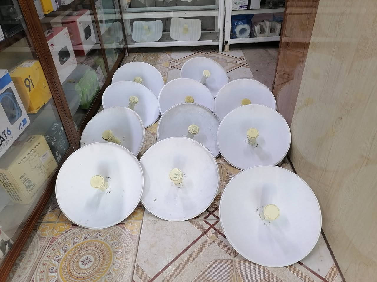 بيع وشراء اجهزاة انترنيت التواصل علا هاذا الرقم ***********
