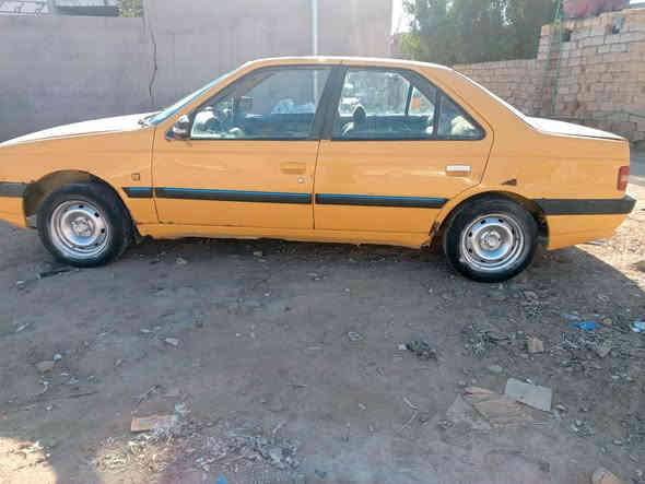 للبيع بيجو ٢٠١٦كيرومكينه حداديه 
سنويه ٢٧بسمنه سعر٢٥وبيه مجال
‏‪***********‬‏
