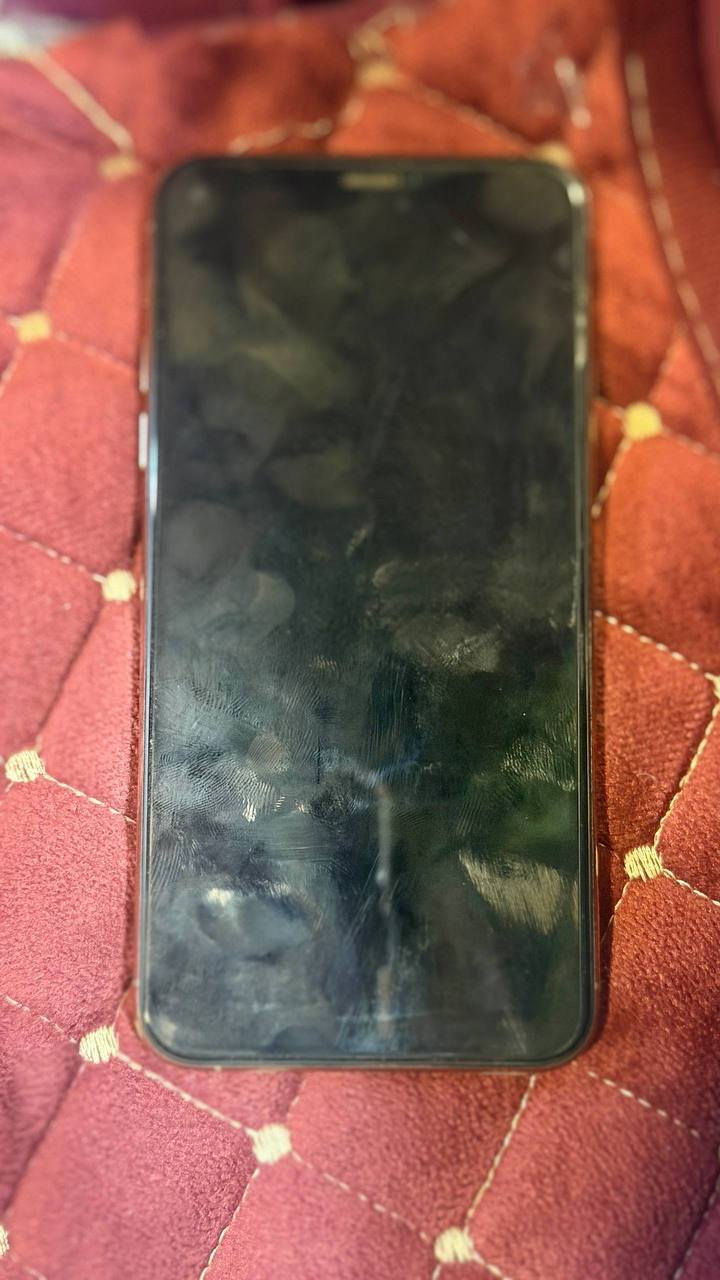 السلام عليكم 
11 برو ماكس جهاز نضيف كدامك 
السعر 400 ألف وبي مجال بسيط 
العنوان بغداد الحبيبيه


**إذا كنت صاحب هذا الإعلان وتريد حذفه لأي سبب، رجاءا أرسل رسالة إلى الدعم الفني**