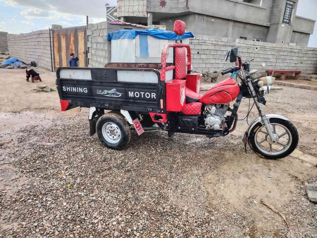 ستوته للبيع موديل 21محرك 24شرط ما مفتوح منفييس
المكان الگياره

***********
