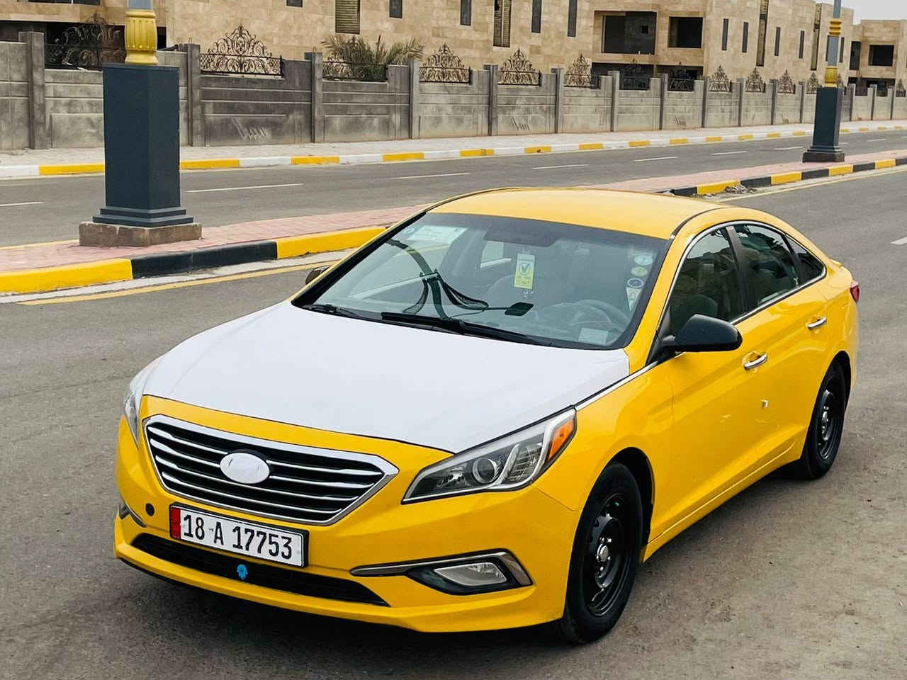 سلام عليكم البيع هونداي سوناتا موديل 2015 وأرد امريكي بدون حادث مكفولة كفالة عامة صور الحادث بل منشور سيارة جديدة وجاهزة من كلشي تبريد ثلج حدادية تخم تاير كير ومكينة 2400 مكفولات سنوية الغاية 2027 هيه غرامات مصفره بسمي سيارة شرط احله من صور السعر 114 لاستفسار علا رقم  *********** مكان سيارة كربلاء كربلاء, العراق
