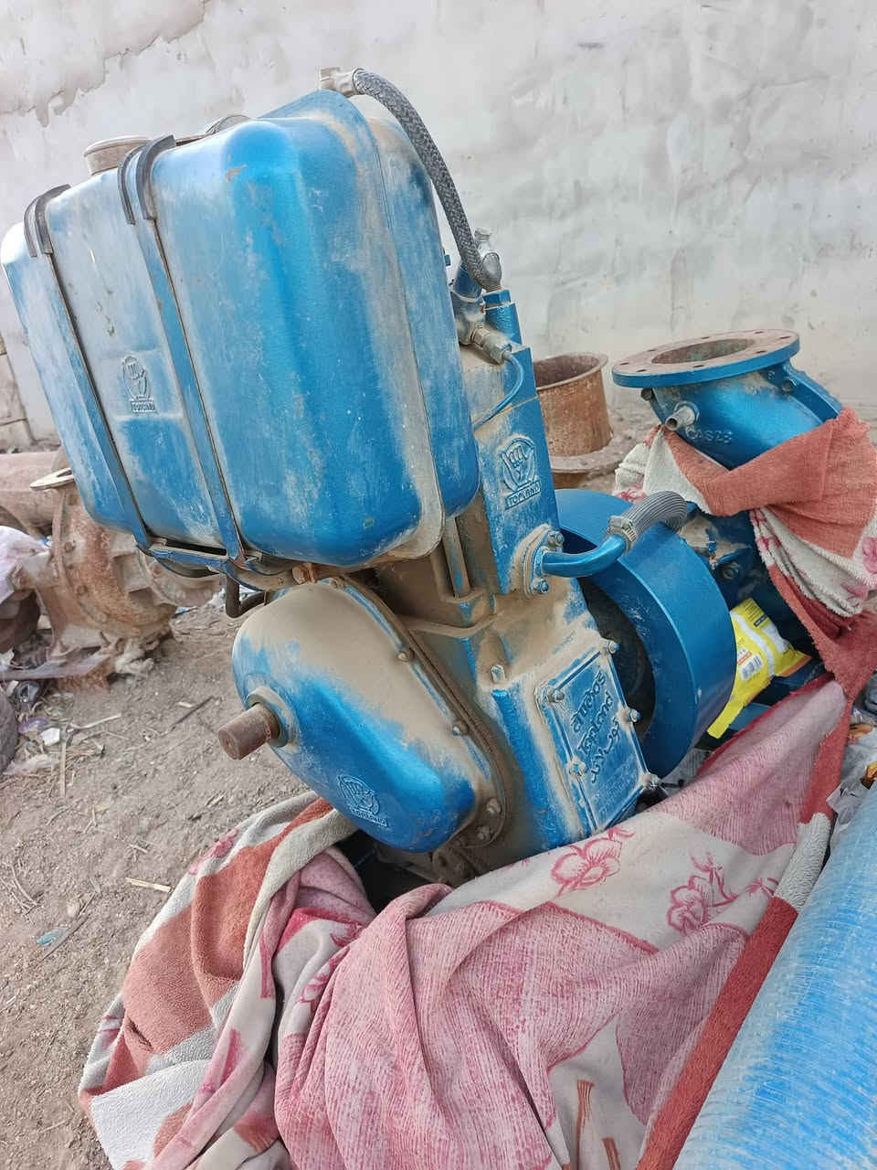 مكينة توب لاند ام 12 بروانة
مشتغلة بس علا 10 دوانم جديدة باكيت 
شرط الشغل والنظافة السعر مليون وبيها مجال 
قليل استفسار علا الرقم *********** الخاص مفتوح
