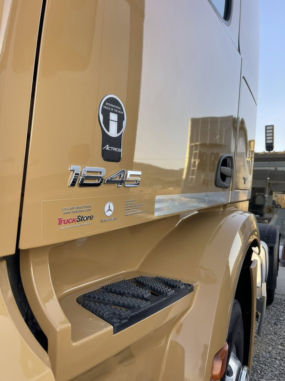 actros. 4x4. 1845. 2018
سيارة جديد مقفول فول مواصفات
عنوان سليمانية
..***********,
