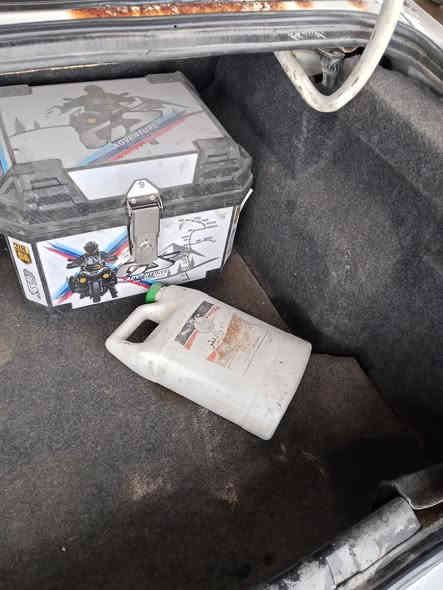 سلام عليكم سمند البيع سيارة جاهزة كير محرك حدادية تبريد تتفهة تيرات نصير ونص بيهة  مصورهن والباقي مكفولة السعر 36وبيهة مجال او مراوس بجيلي تكسي اة ليفان ***********
