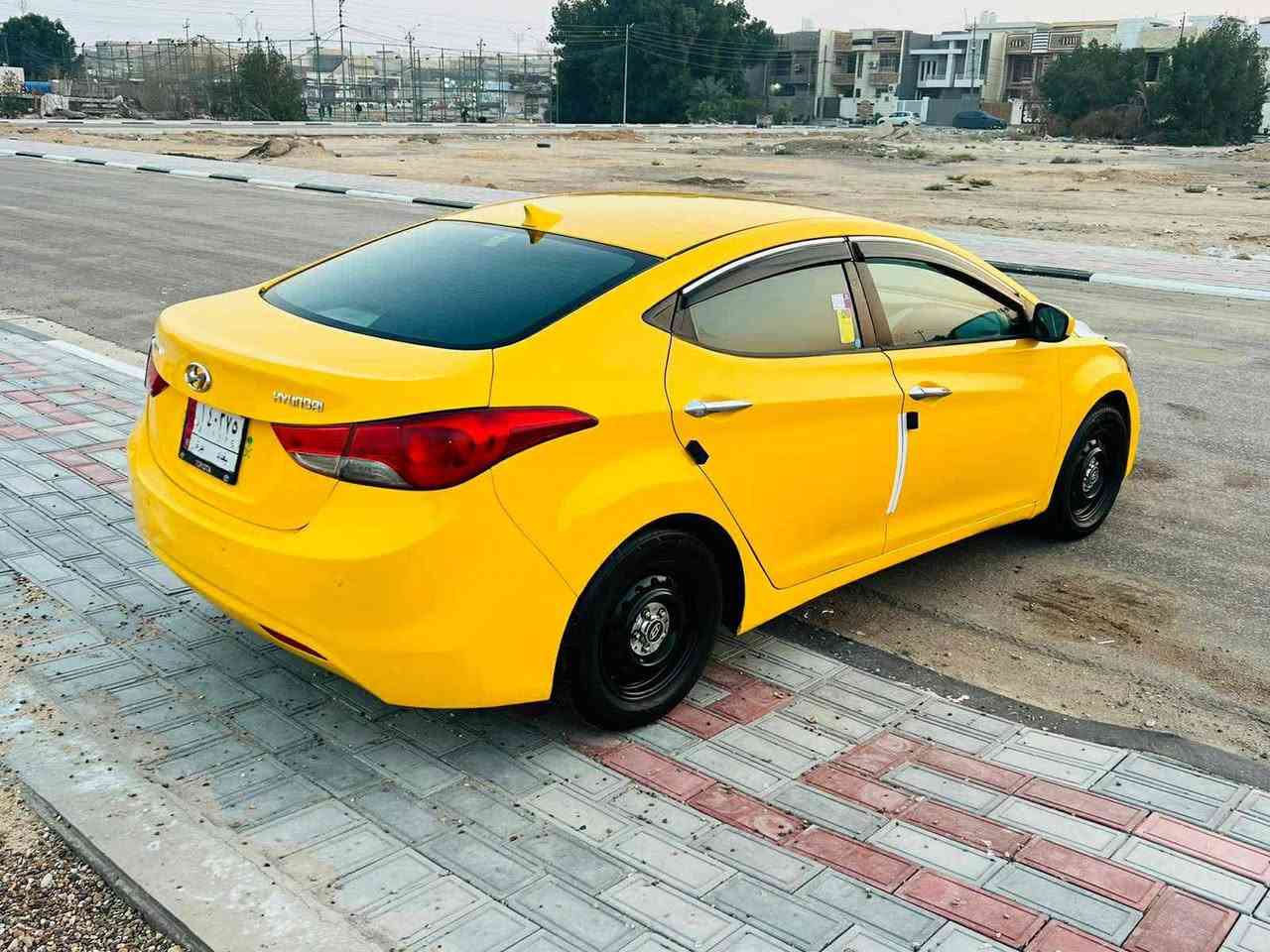 سلام عليكم البيع هونداي النترا موديل 2013 وأرد أمريكي حادث جاملغ فقط  ولباقي مكفولة كفالة عامة اليبل وآحد سيارة جديدة وجاهزة من كلشي تبريد ثلج حدادية تخم تاير كير ومكينة 1800 مكفولات شاشه تحكم ستيرن زنون سنوية ماصاقطه رقم بغداد هيه غرامات مصفرةالسعر95 وبيها مجال الأستفسار علا رقم *********** مكان سيارة كربلاء مكلف بلنشر
