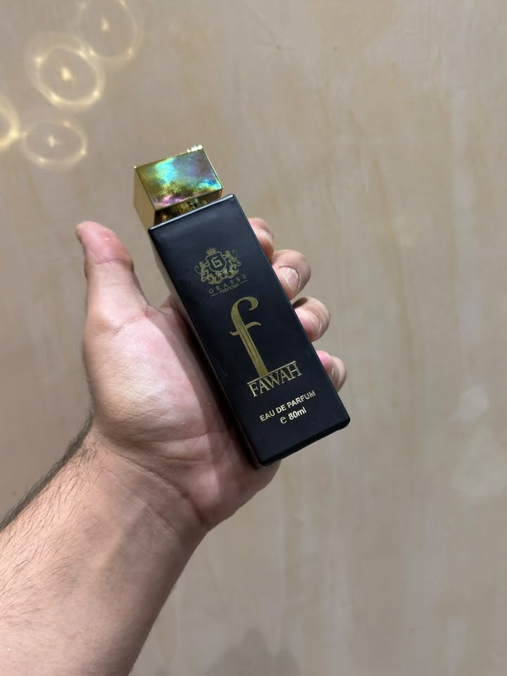 اخوان العطور بيهن مستخدمات شي بسيط كلش واكو فقط مفتوحات من الباكيت للتواصل وتريد تعرف اسعارهن راسلني واتساب اسعار مناسبه كلش وجوه السوك وكراتين وياهن وتوصيل لجميع المحافضات 
***********
