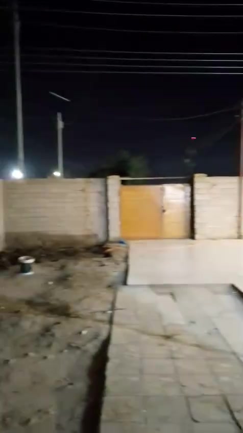 بيت للبيع المساحه 500 بي بابين من كدام ومنوره البيت يعني وبي محل زراعي البيت مكاني زديناويه يم مدرست صفي الدين سعرها 130 هذه الرقم وتصل مكلف بلنشر لحد يراسل ***********
