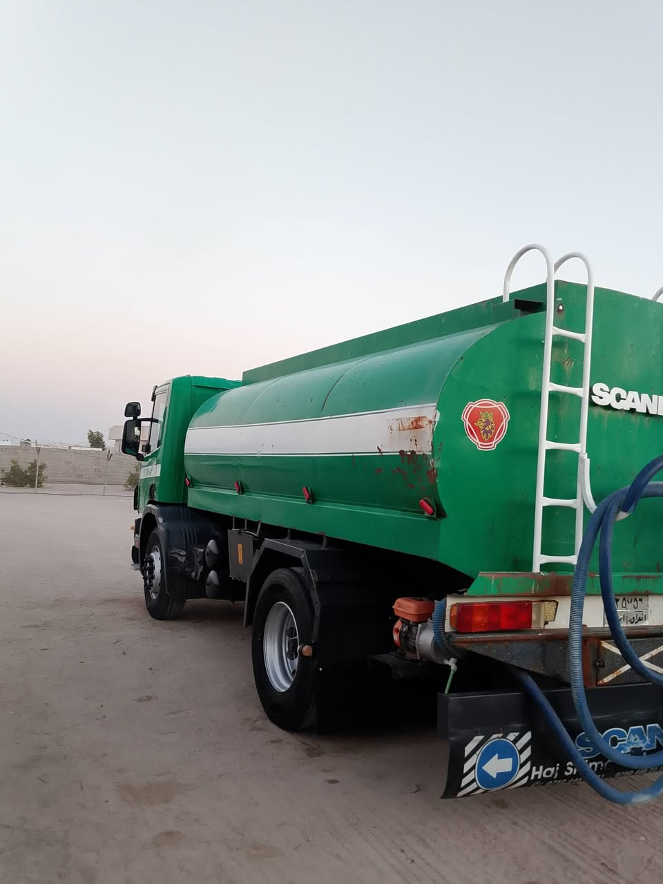 السلام عليكم للبيع سكانيا تنكر موديل 2003 رقم اربيل محرك بم ونوزل 6 روس كير 4×4 حموله 16طن تانكي جديد سياره جاهز اللعمل رقم الهاتف *********** العنوان البصره
