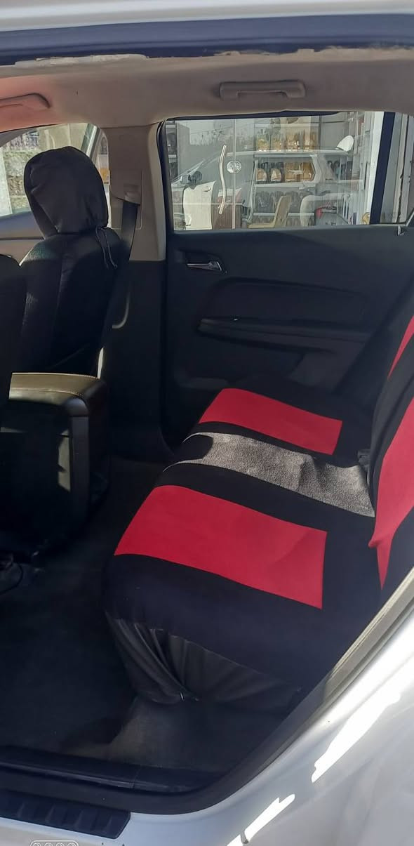 السلام عليكم 
#للبيع 
جمسي تيران ٢٠١٠ 
رقم أوربي تبريد تدفئة محرك ٢٠١٨ حدادية ٧٠بالمية مبدل جاملغ وبنيد وشبر بارد ورا 
رقمها بغداد سنوية لل٢٠٢٨ 
السيارة باسم عمي وهو جاري يعني تكدر تكول باسمي ماكو فرق 
 السعر ٩٨ وبها مجال قليل 
مكاني البصرة 
***********
