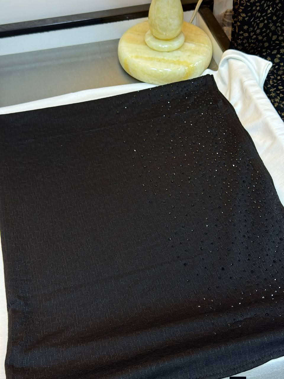 شيلات الملكه 
استلام جديد
شيله اسود اماراتي 
شيله اسود كويتي 
 توفر اكثر من نقشه موديلات مختلفه 
العنوان فلوجه النزيزه خلف جامع الصديق 
مجاور قيصريه اللوازم 
واتساب..***********
واتساب..***********
https://www.instagram.com/almlka089?igsh=MTh5OHdzNnNzeHZiNg==
