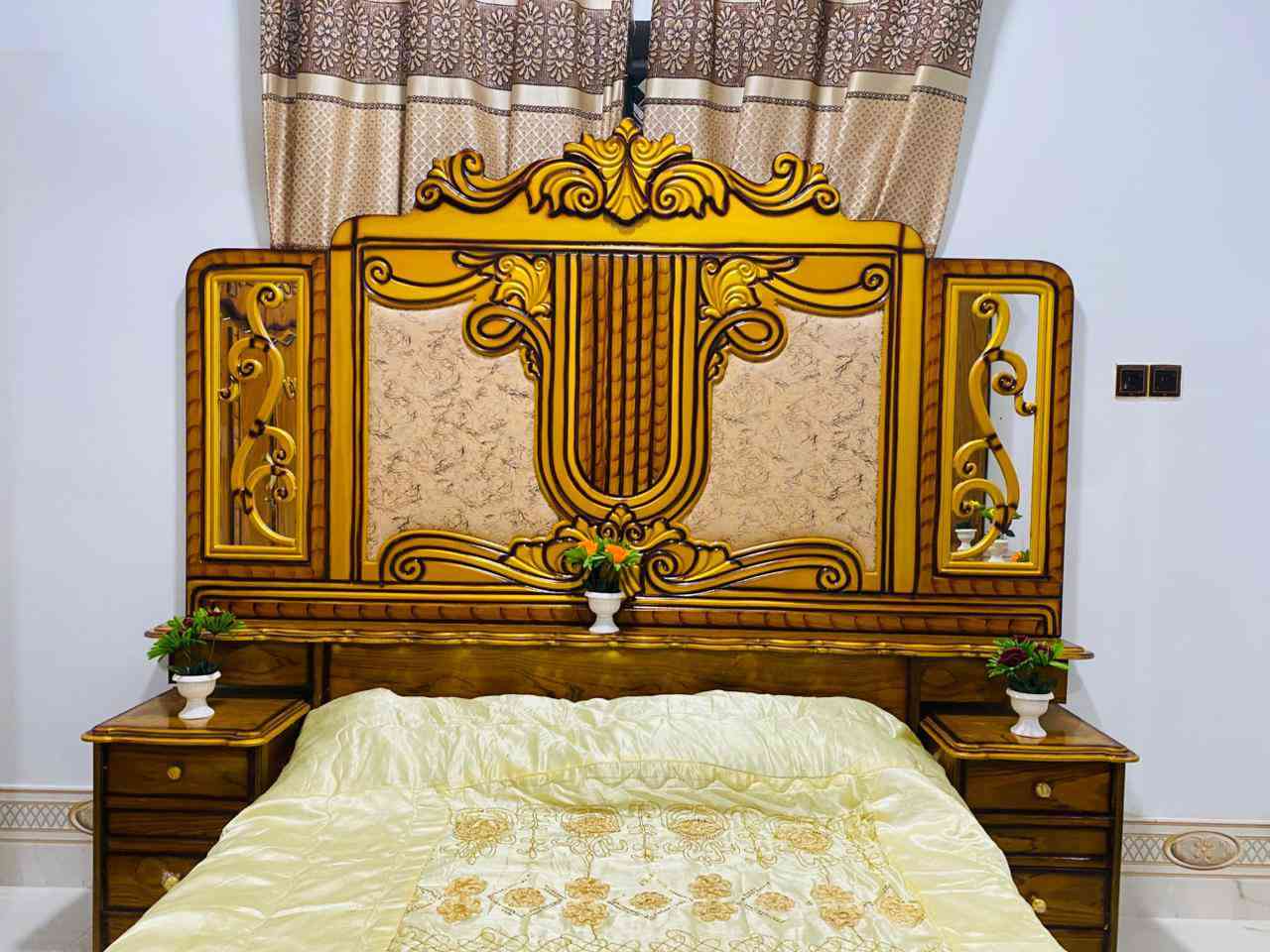 غرفه نوم عراقيه حطاطه صاج السعر 800بي مجال العنوان الرمانه البعبيد الاتصال ***********
