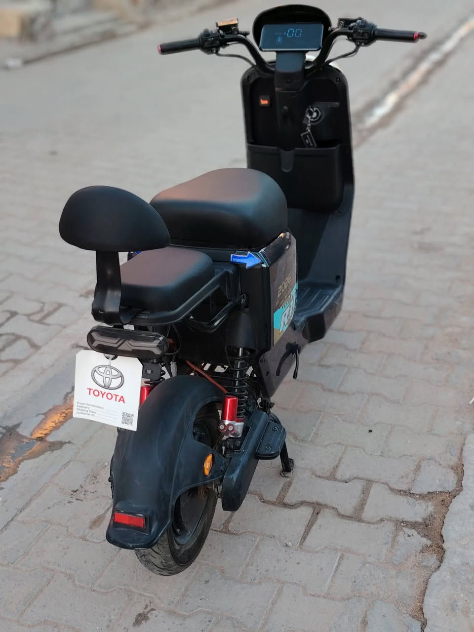 وين الي شارد من #دوريات 🚓 خل يتقدملي باسكل شحن صار شهر من طالع من وكيل وكيله #حيدر #جبرين باسكل ماماشي بعده زيرو #بطاريته 100/100 عنواني نجف حي الشهداء //***********
