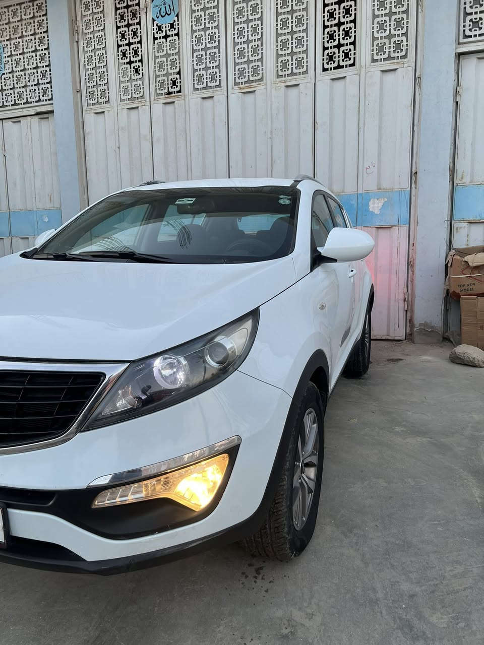 سبورتج 2015 خليجي جديده كفاله عامه للبيع  مكفوله من الصبغ والتبديل والفتح مكينه مكفوله لا فتح ولا تنقيص ولا بخار مكفوله من كلشي حداده وتخم تاير جديد 
تدفئه تبريد شغال  
مكاني بابل 
***********
***********
