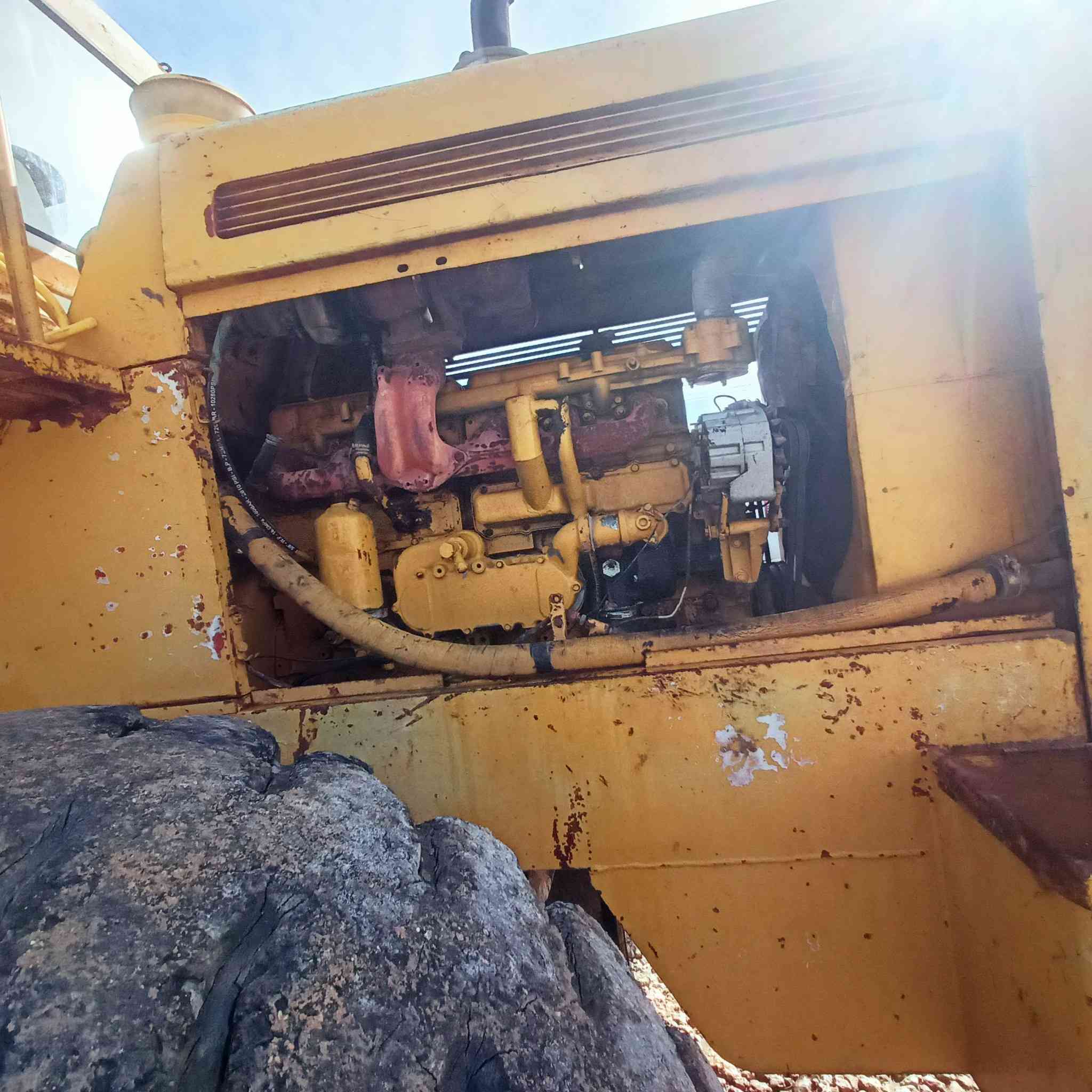 السلام عليكم حجم ٨٥ موديل ٨٨  جاهزة للعمل سنوية جديدة بسمي مكانهة لسماوة ***********
