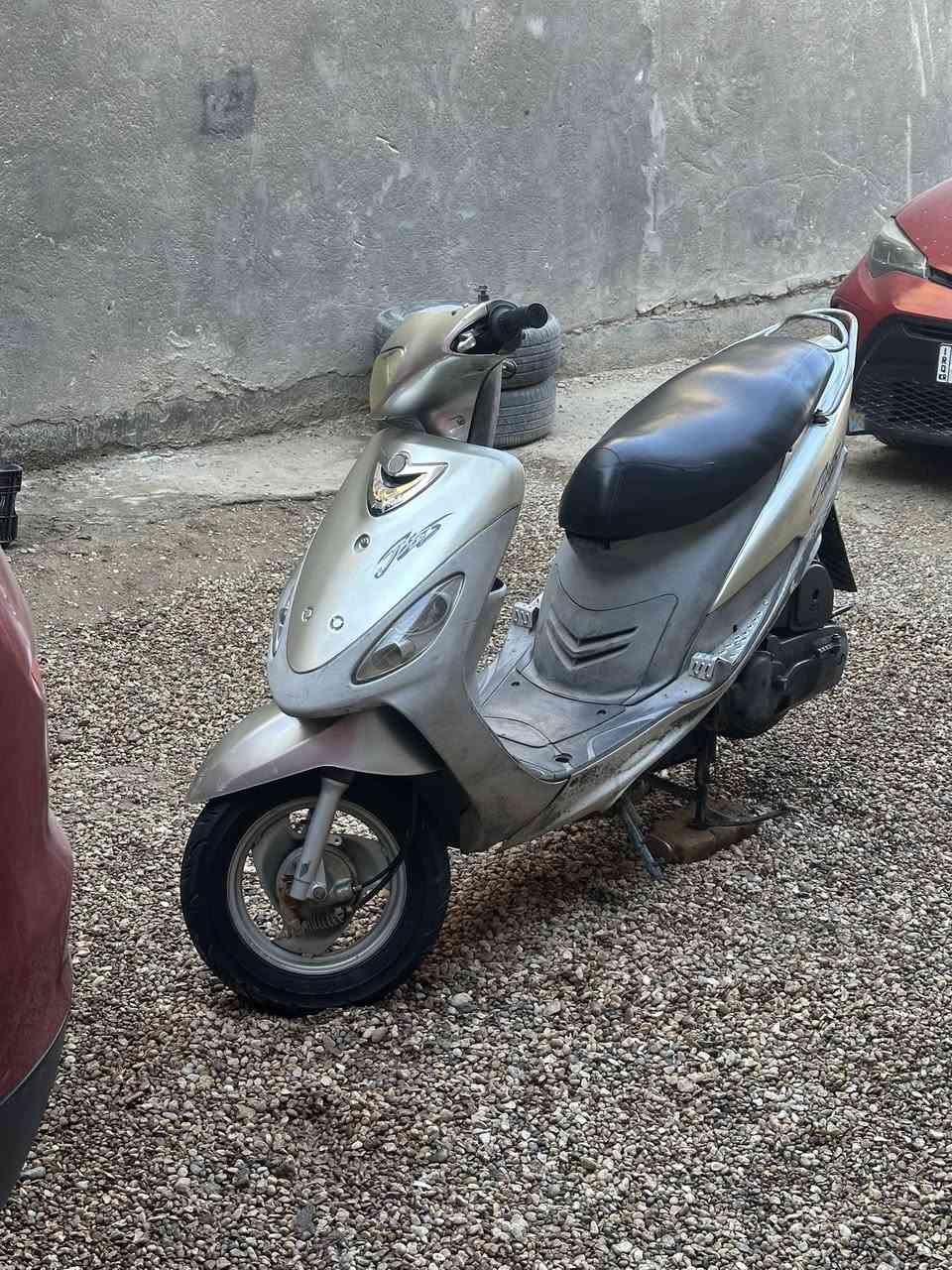 السلام عليكم ماكس منغولي للبيع دراجة كلش نضيفة وكلها بلادية  كابريتة سلف كلا بلاد مكينة بلادية وناعمة مابيها برغي نقص السعر ٦٥٠وبيها مجال مكاني حلة مركز للاستفسار ***********
