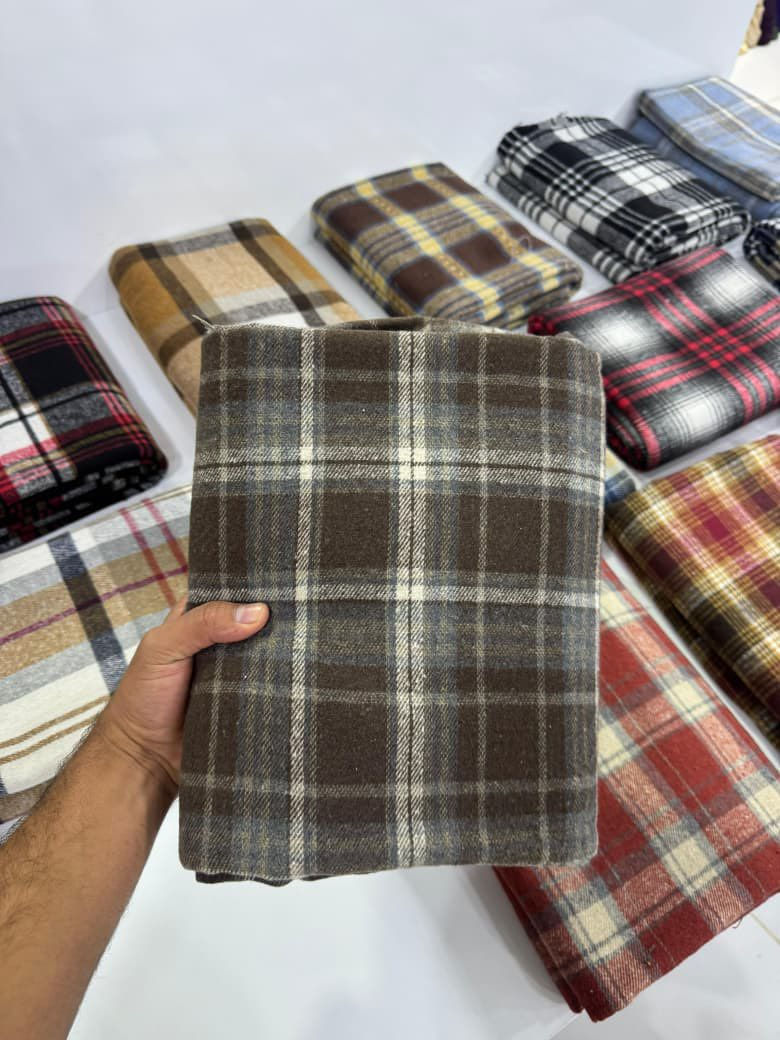 صوف مربعات ثقيل …
للحجز واتساب ***********
سعر القطعه 6 الف فقططططط
