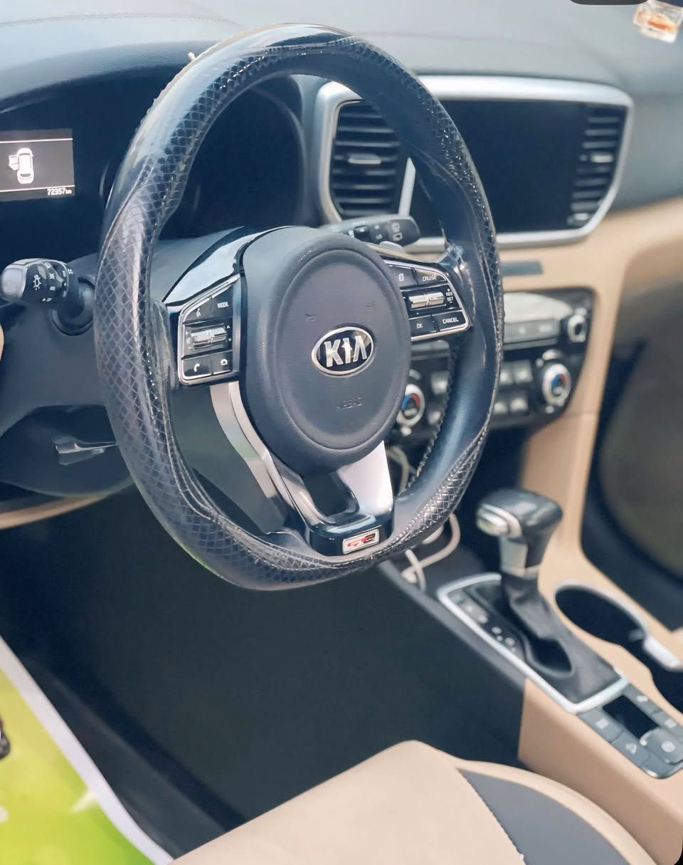 السلام عليكم
كيا سبورتج جي تي لاين رقم بغداد 
موديل 2021مكفوله كفاله عامه ماشيه 72الف 

ميحتاج اذكر مواصفاتها
مكاني بغداد الشعب 
***********
