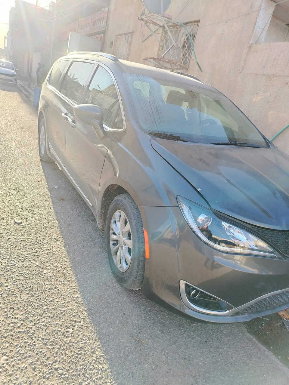 ‏السلام عليكم باسفيكا موديل 2018 فول مواصفات حادث باب وجاملق شواصي سليمة لغود  سليمة بيه صطرة بستم السياره شغاله وتمشي 
‏السعر السيارة 95 ورقة بيها مجال قليل 
‏عنوان النجف الاشرف 
‏ملاحظة مكلف النشر غير متواجد على الفيس يتواصل WhatsApp أو تلفون
 ***********
