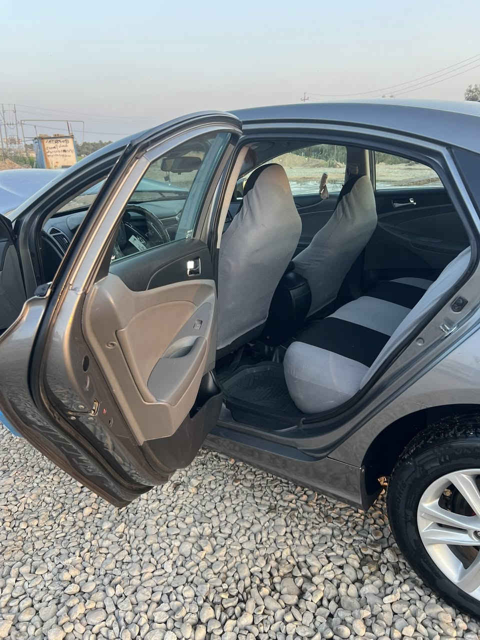 سلام عليكم سوناته مديل 2014 وارد أمريكي حادثة جاملغ أماي بدون داخل رقم واسط إنكليزي السيارة بسمي لل بيع 
الاستفسار اكثر علا الرقم ***********
