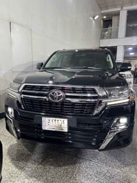تويوتا لاندكروزر گراند 8 سلندر خمس بصمات باب شفط شحن نقال كرسي 3 دكم 0...