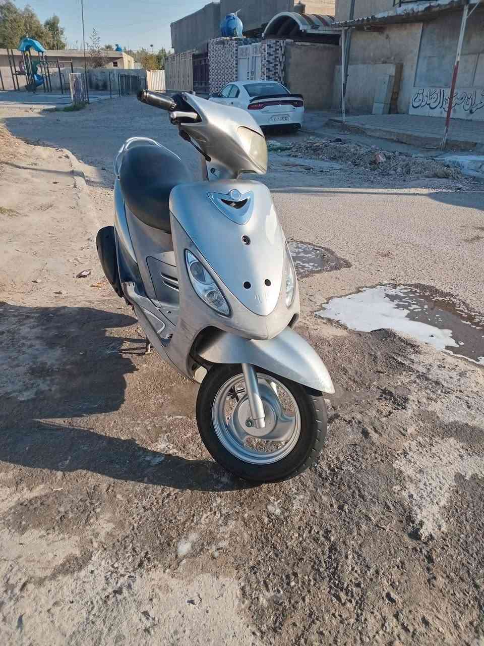 سلام عليكم دراجه لبيع تفصيل يتصل ***********
