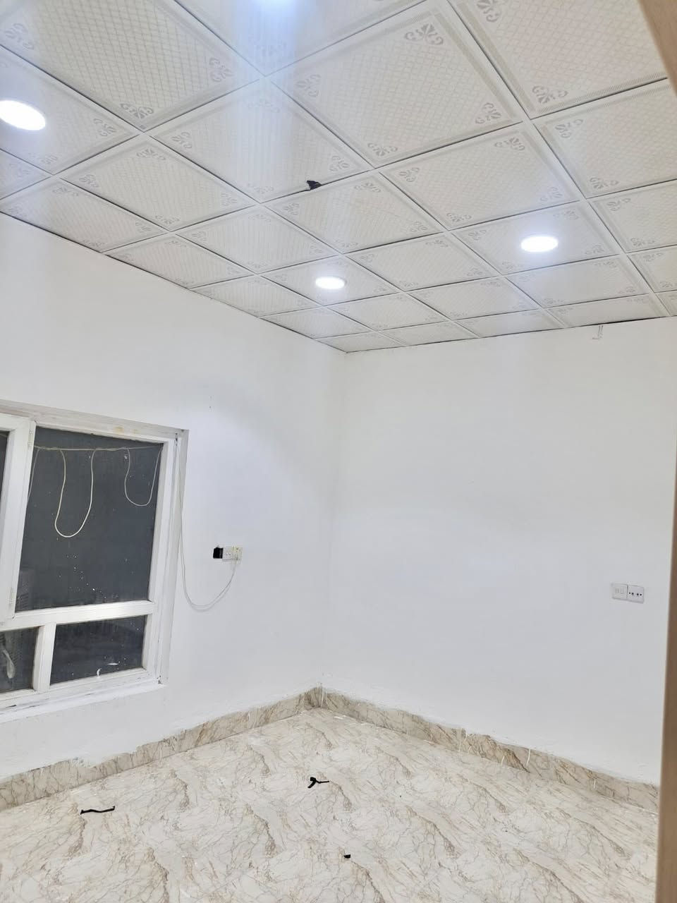 دار للبيع/كركوك/شوراو

المساحة: 200 متر 

يحتوي على: 
(2 غرف نوم+هول+استقبال+مطبخ+صحيات)

البيت فول مواصفات+فول سيراميك+سقف ثانوي

لمعرفة السعر والاستفسار الاتصال على الارقام الاتيه:
(***********) اسيا 
‏(***********‏) كورك 
او مراسلتنا على بريد الصفحة

ملاحظة: يمكنكم ارسال الأراضي والبيوت
للأعلان عنها عبر صفحتنا بدون مقابل 
يرجى ارسال:
عنوان المُلك كامل 
بعض الصور للمُلك
سعر المُلك 
عبر الواتساب الخاص بالصفحة (***********)

لزيارة مكتبنا على العنوان الاتي: 
كركوك/سرچنار/فلكة سرچنار
