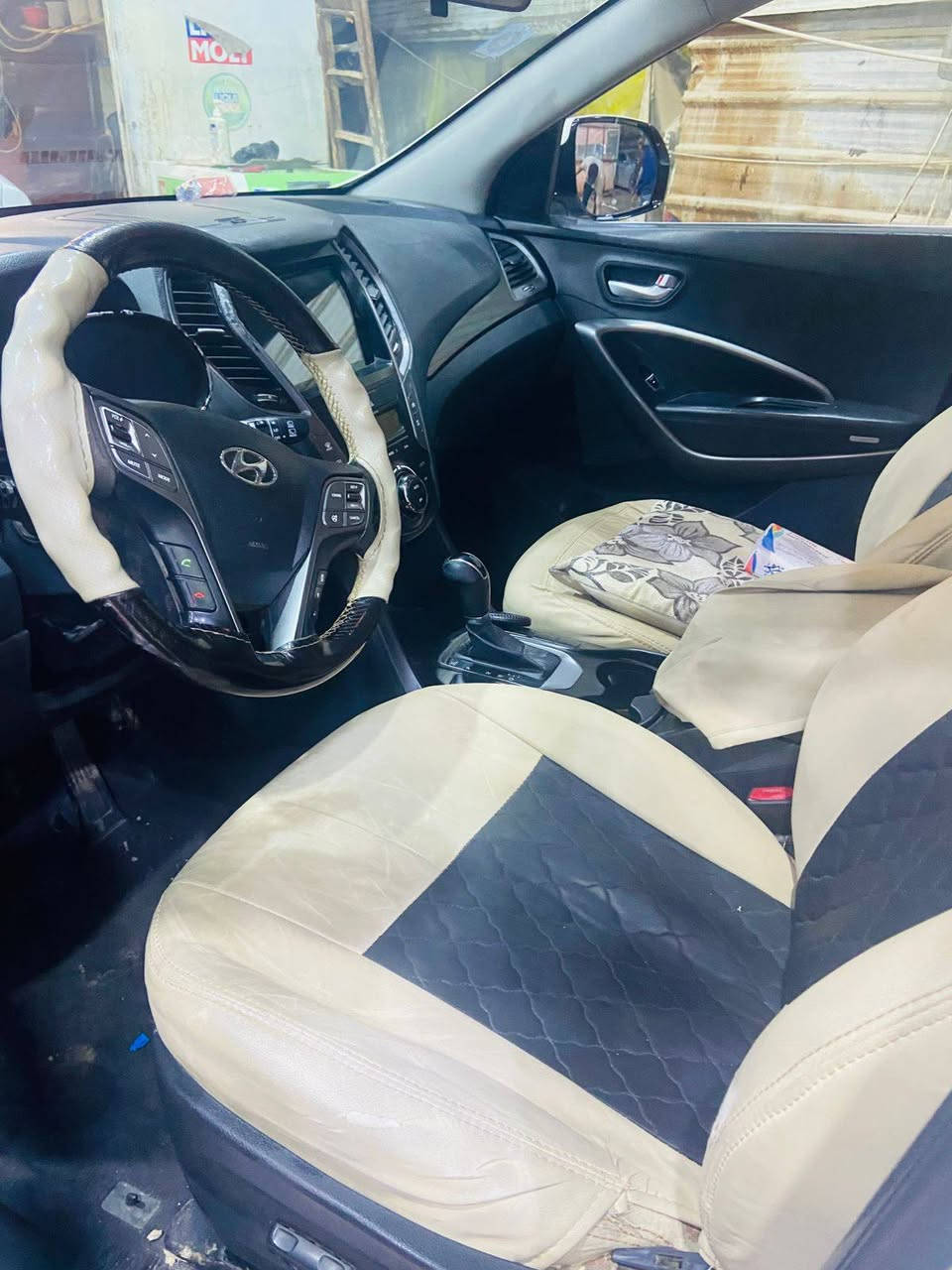 سنتافي موديل ١٥ خليجي
مكفلوله ماعدا بارد شبر
٦ سلندر 
٧ راكب 
٣ قطع تبريد 
ماشيه  ١٤٥
مرايه شفط 
حساسات 
إشارات ترحيب سعره 185 🥰☺️***********
