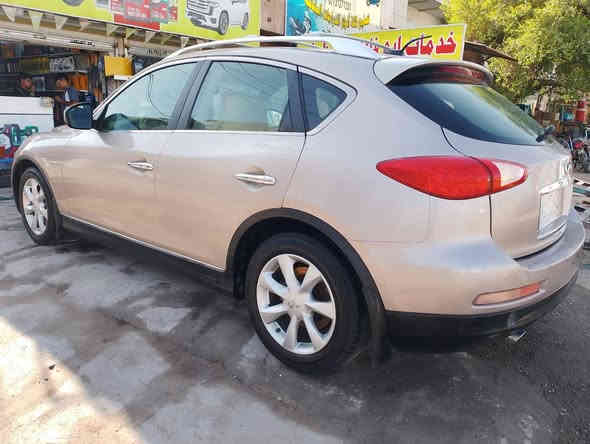 #بيع___مناسب 
نيسان انڤنتي 2008 فول مواصفات 1ع1 حادث بس بنيد مبدل والباقي ليبل واحد بيه مكانات صبغ ابيع احزام شواصي لغود مكفولات قماره مكفوله كير مكينه جديدات مبدلات مكفولات كفاله عامه مكينه6سلندر 3500  صدره امامي خلفي بالكارتون شاده سياره جديده وكله ع وضع الشركه ماشيه 125.  رقم بغداد مشروع وطني باسمي تحويل ثاني يوم لا بيه جطل ولا شي مبدل الحمدلله. 
 كلشي بيه مال شركه تخم تاير جديد تبريد ماشاء الله ثلج  نقصه بس الدعاميه الاماميه يرادله تكعيد والشباك بي كسر صور الحادث موجوده عندي 
المواصفات
بصمه تشغيل
ابواب بصمه
جنطه بصمه
تحكم استيرن
كشنات كهربائي
تبريد بالكشنات
تتفئه بالكشنات
مساج بالكشنات
كشانات خلفيه كهربائي 
مثبت سرعه
كير اوتو+عادي
جي بي اس بدون انترنت يشتغل
شاشه بلاديه
حساس خلفي وامامي
حساس اطار
كاميرا خلفيه
رادار
دمام صوت بلادي
لون مميز
خزن اقراص 
3وضعيات جلوس
خزن وضعيه جلوس السائق
فتحه سقف طكتين
استرين كهربائي
نضام تقليل وقود
مكان السياره بغداد
للاستفسار 
 ***********
. 
. 
✅علق تم يصلك السعر خاص مباشرةً ⚡💰⚡💰
. 
. 
. 
. 
. 
. 
💥اذا كنت تريد نشر سيارتك تواصل معنا عبر الصفحه.
