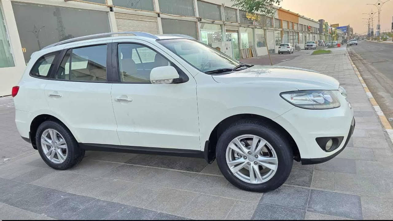 سنتافي خليجي موديل 2010 رقم بغداد دولي بسمي شخصآ مشروع وطني ا الشركة العامة فول مواصفات 

كفاله عامه من تبديل والصبغ

 فتح بنيد فقط

 مواصفات فتحه السيارة  محرك 3500 / V6 سلندر 

  7راكب  فور ويل 4*4 دفع رباعي مري شفط +أشاير بالمري 5 ويل كب يدات نيكل تحكم أستيرن ش    تبريد 3 قطع + سياره جديده    كشنات كهربائي داخل بيجي +صاج حداديه جديده كهربائيات كلها شغاله تبريد ثلج تدفئه   منضومةزنون عالي وناصي على وضع شريكه 

السعر140 مكان الشطرة

***********
