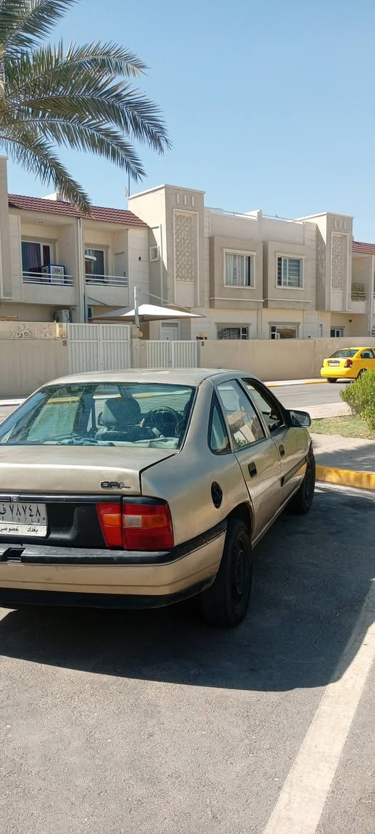معارض بسيارة توماتيك وبيع هم ترهم 
رقم بغداد الماني سنوية خضرة موازي 
***********
***********
