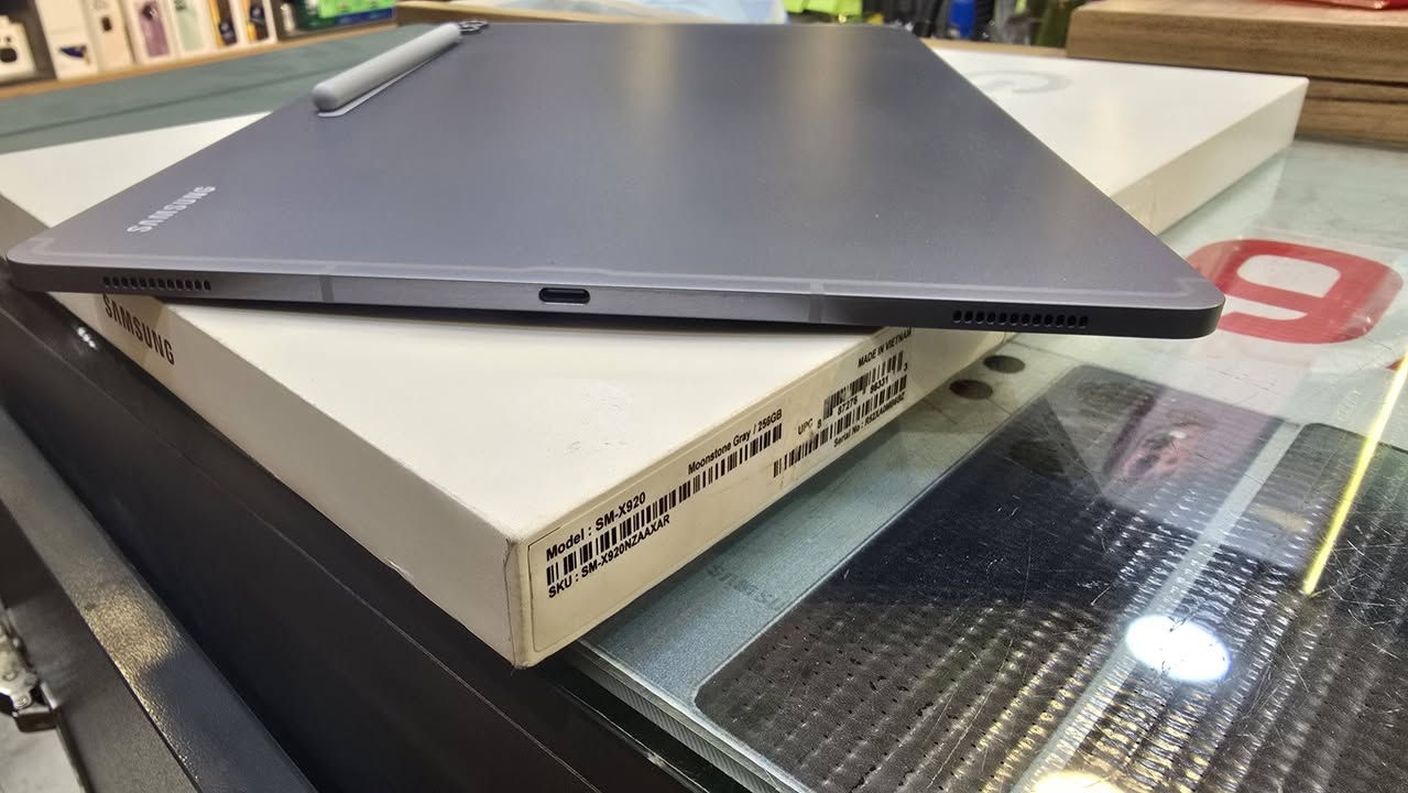 تاب اس ١٠ الترا ذاكره 256 
بيع او مراوس 

متوفر توصيل 

العنوان ديوانيه شارع المصورين مكتب رويال للاتصالات قرب مصور سومر 
رقمي للاستفسار ***********
