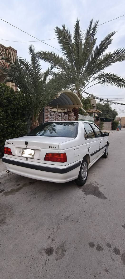 سلام وعليكم بيجو بارص 2012 سيارة كلش نضيفة وجاهزة من كلشي مكينة كير حدادية خير من الله بيهة صبغ نص جاملغ أيسر أمامي وبنيد مبدل بدون أي ضربة دواخل كلهة بلادية سنوية ٢٩ مصفرة غرامات رقم ديالى مشروع وطني  مكان بغداد سعر ٤٧ وبيهة مجال رقم ***********
