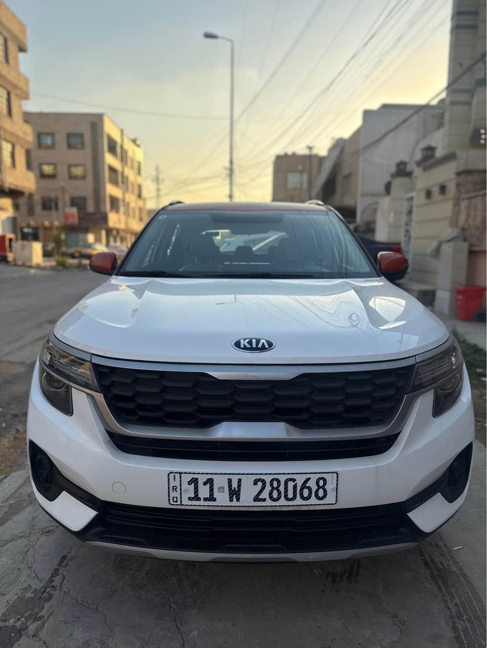 كيا سيلتوس ترو كلر 
ضمان شركة الدوليه
الموديل: 2021
المشي: 31 كم
الحالة: بحالة الوكالة – 

كفالة عامة ماعده طخه صغيره ع وضعها ماشر عليها ويا الصور 
المواصفات:
تشغيل بصمة + كنتارة
حساسـات أمامية وخلفية
لايت LED أمامي وخلفي
كشافات ضباب
نظام مانع الانزلاق
تشغيل عن بعد
شاشة داشبورد متصلة
فتح الأبواب بصمة
فتح الصندوق بصمة
كاميرا 360 درجة
بك لايت LED
سماعات مع دمام
مقود رياضي حرف D

حجم المحرك 1600 دوش 
تبريد قطعتين
مثبت سرعة
Apple CarPlay
6 وسائد هوائية AIRBAG
إنارة داخلية LED باللمس

أوضاع قيادة Drive Mode
أوامر صوتية
فحص أنظمة السيارة
حساسات ضغط الإطارات
كلوبات ضباب
أغراض الشركة كاملة:
كتالوك – إطفائية – سبير – عدة
بصمتين موجودة
دفتر ضمان وسيرفسات كاملة بالشركة
للاستفسا***********  السعر 157

موقع السيارة: بغداد زيونه بغداد, العراق
