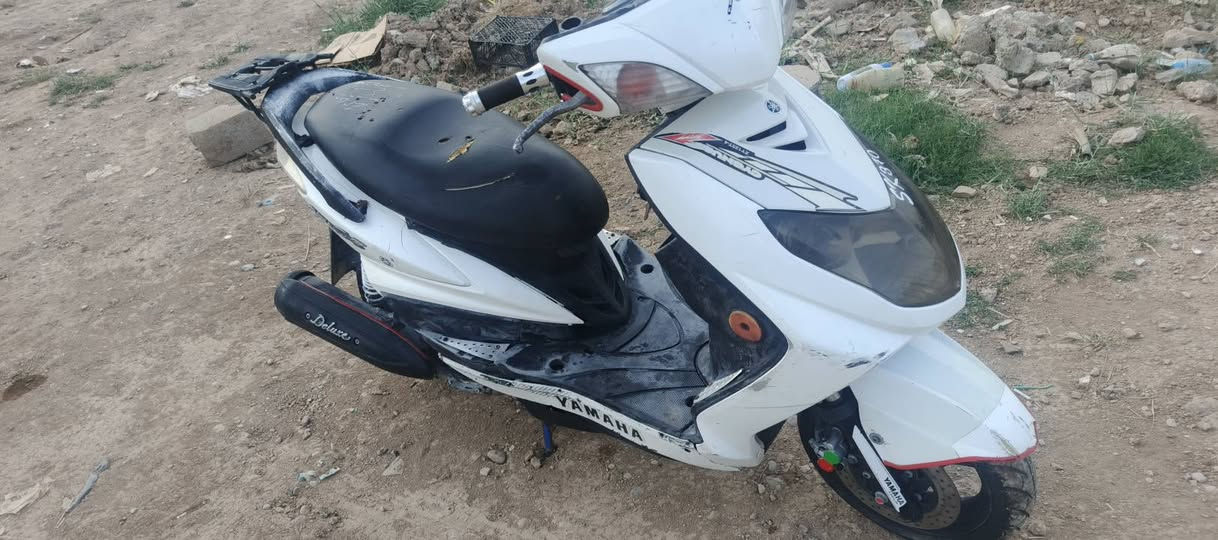 السلام عليكم
سكنس فحل نوزل 58 
كله جديد بيها من تاير لتاير 
تجفيت جديد كله جديد 
مراوس ماكس عدله وبوليسي  عادي 
رقم ***********
