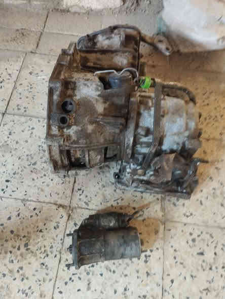 متوفر كير.. اوتوماتيك ميكانيك.بي الدشلي خارط يشتغل بس عل بك الياخذه يبدل دشلي يرجع طبيعي .كولف عظم.مع سلف مالته .مع مكينة جام كهربائيه..بسعر مناسب 
***********
