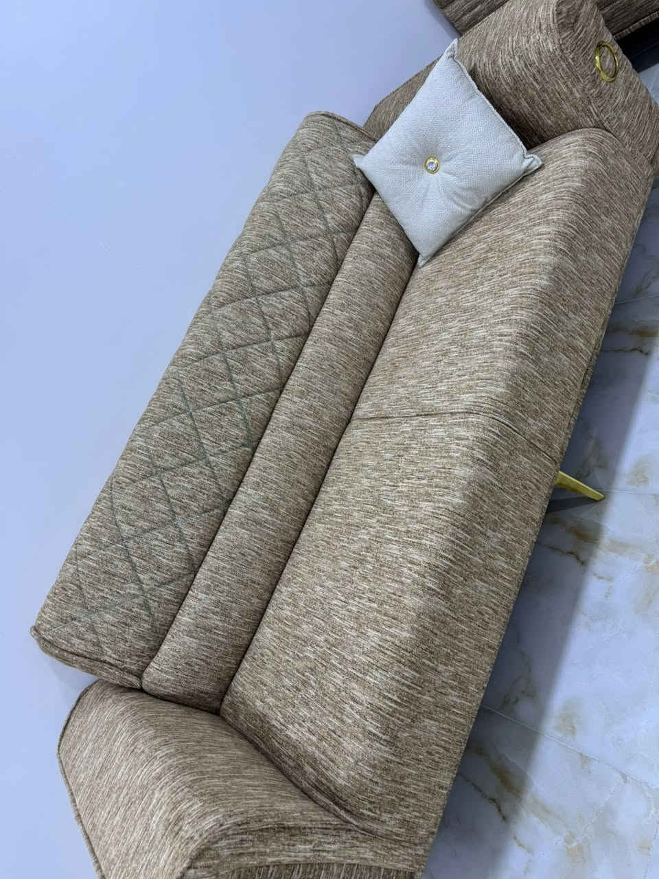 تخم غير مستعمل نهائيا صار اسبوع من اشتريناه بس مرهم ويا الديكور اخذته ب مليون وابيعه ب ٨٠٠ 
غير مستعمل نهائيا  
مكانه العامريه


**إذا كنت صاحب هذا الإعلان وتريد حذفه لأي سبب، رجاءا أرسل رسالة إلى الدعم الفني**