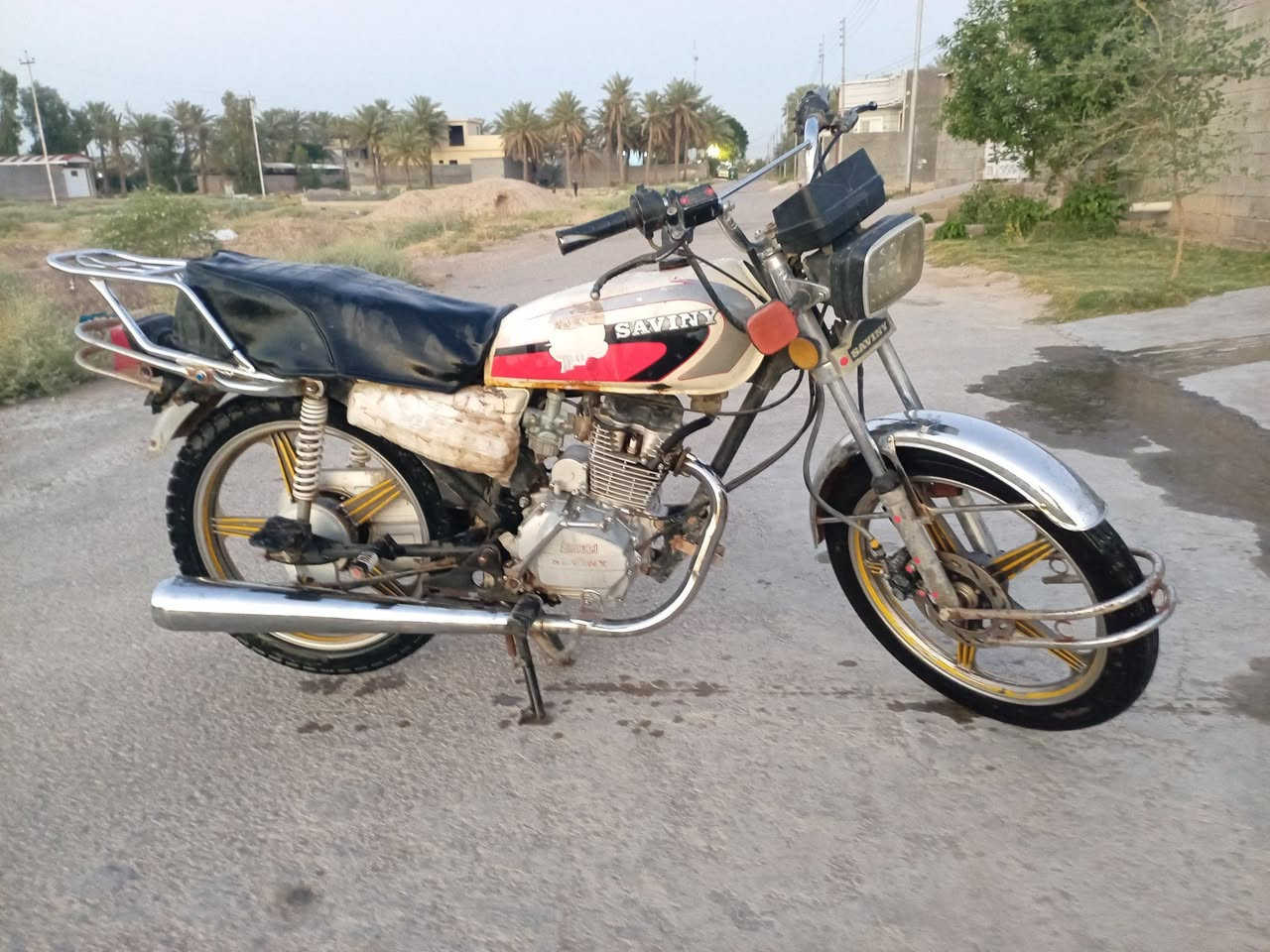 دراجه سيفان موديل 2019 محرك بلادي فول نضافه ونشاط( تشغيل نكره سلف وهندر وكهربايات شغاله)( أوراق اصوليه كرتونيه كامله) السعر( 260)وبيها مجال حك الجيه لاتصال *********** خاص ما جاوب الشراي يتصل السكن ديالى( ناحيه كنعان)
