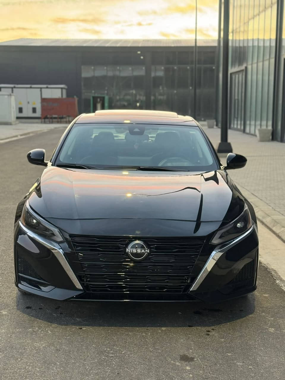 Nissan Altima SV plus
فول مواصفات 
موديل 2024 
ماشيه 12 الف 
الضرر - بنيت صبغ + جاملغ السكن كلير امريكا 
بدون دواخل 
بدون ايرباك
راديترات بلاديه
تترقم شمالي 
العنوان سليمانيه 
السعر $167 قفل بدون رقم 
1N4BL4DV5RN407587 
0770 092 2002
