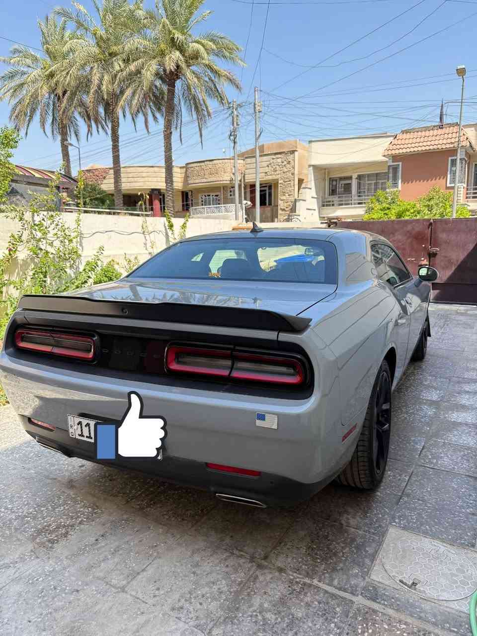 السلام عليكم 
للبيع جالنجر 2022 GTأصل رقم بغداد باسمي 
مواصفات 
لون سموك مميز. 
شاشه جبيره 
شفتات 
دكم سبورت وتراك 
سستم صوت الباين 
حساس كامره 
محرك 6سلندر 
ماشيه 68الف كيلو 
تخم تاير جديد 
صبغ 3قطع الامامي 
سياره جديده اي نقص.مابيها 
للاستفسار ***********
عنوان زيونه السعر 175

