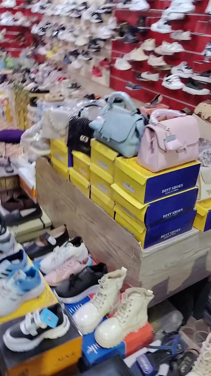 وصلت قسم من بضاعة العيد
موديلات كله راقيه
العنوان مجمع حاتم البدري قضاء الفجر شارع الشطري
واتساب ***********
