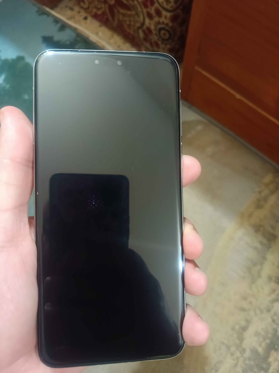 السلام عليكم 
ماجيك 7 برو (HONOR Magic 7 Pro)  لون رمادي ذاكرة 512 وعشوائية 12 ومعالج Snapdragon 8 Elite  ببجي 120 فريم وشاشة OLED LTPO بحجم 6.8 بوصة وسرعة 120 هرتز  كاميرا خلفية ثلاثية رئيسية بدقة 50+200+50 ميجابكسل، وبطارية ضخمة بسعة 5850 مللي أمبير تدعم شحناً سريعاً 100 واط، ونظام أندرويد 15 ويجي بية (بصمة ثري دي وفيس آيدي ) بغداد, العراق


**إذا كنت صاحب هذا الإعلان وتريد حذفه لأي سبب، رجاءا أرسل رسالة إلى الدعم الفني**