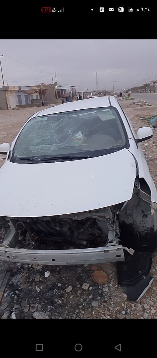 السلام عليكم 
سياره (سني هندي )
ضاربه جزره ومثل ماواضحه بالفيديو للبيع على وضعه رقم اربيل وكاله عامه تحويل مباشر موديل 20
#للاستفسار اكثر 
اتصل ***********
