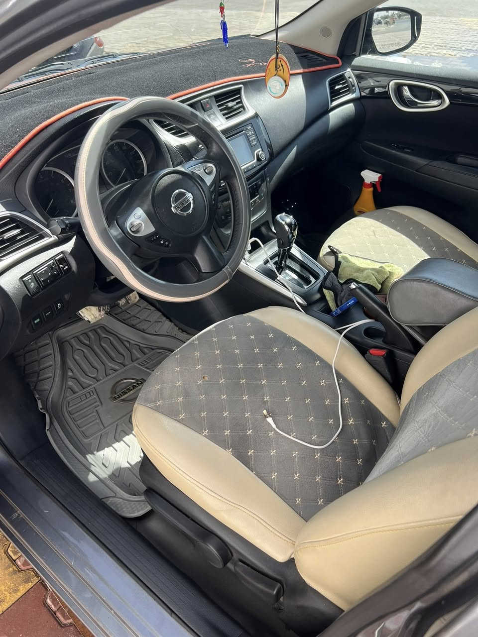 سلام عليكم سيارة للبيع نيسان سنترا موديل ٢٠١٨وارد. أمريكي حادث بسيط خشم جاملغ بدون أير باك سيارة بيهة عطل بسيط بالكير فقط يصدر صوت رجة السعر ١٢٠ وبيهة مجال ***********
