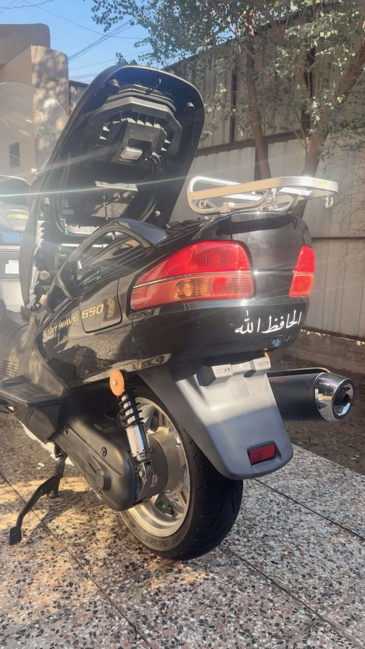 سكاي ويف 650 كفاله عامه ماشيه 11 ألف
جامه مضلعه مري شفط السعر 27 مكان بغداد الزعفرانيه
***********
