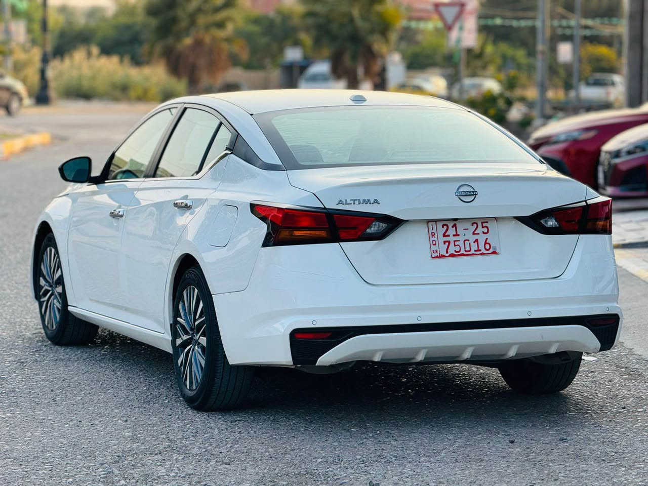 - نيسان التيما 2025 فئة SV
-رقم كاتي تترقم شمالي
-ماشي 8miفقط
- حادث السياره  بونيد و جاملغ الخلفي ونص الباب  الخلفي صبغ 

- حجر بيئة رادارات كامله مناقصهه برغي باقية على وضع شركة

- سعر  $157ورقة وبي مجال 
- عنوان السيارة : ديالى / خانقين
- *********** خناقين, ديالى
