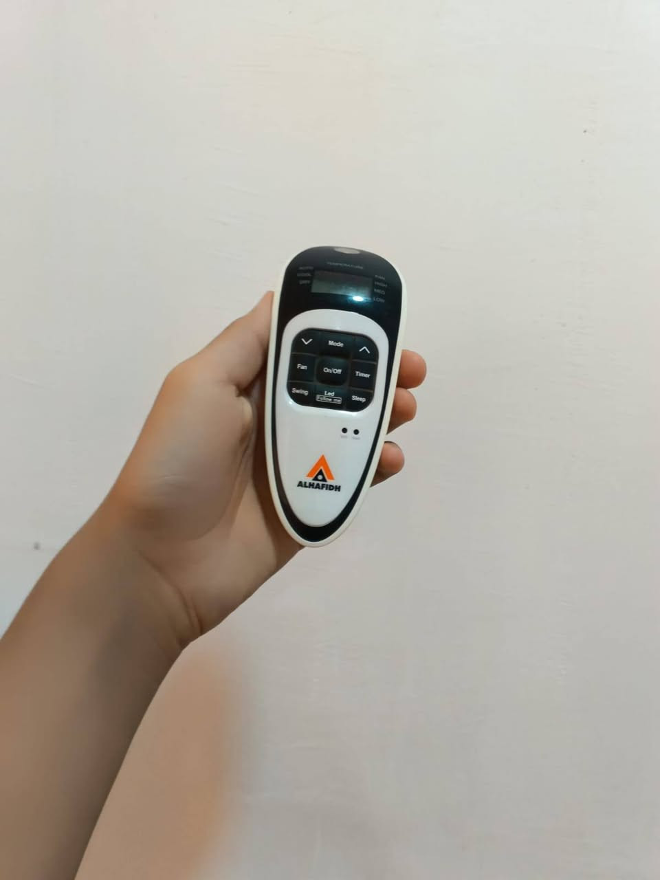 سبلت ثلاث ارباع الطن شركه الحافظ نظيف جدآ 
يشتغل عل 4 نص انبير 
السعر 175


**إذا كنت صاحب هذا الإعلان وتريد حذفه لأي سبب، رجاءا أرسل رسالة إلى الدعم الفني**
