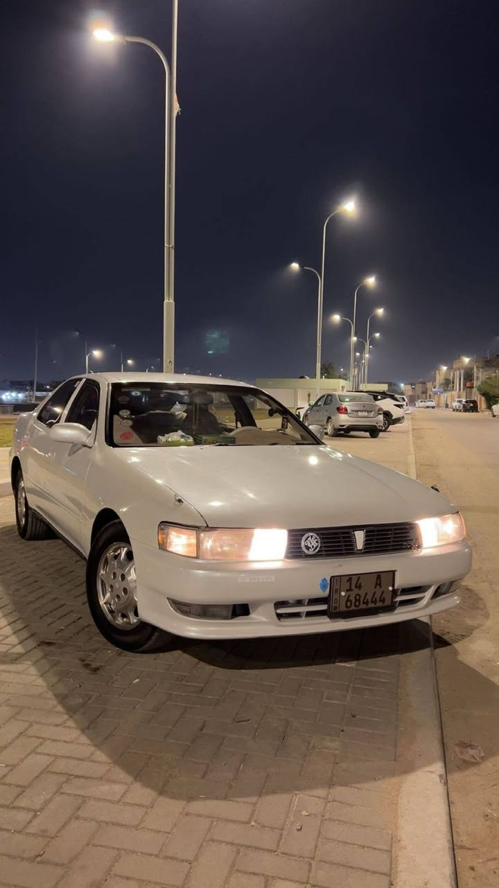 السلام عليكم اخوان كرسته نفخ
1موديل 1995 

2السيارة مرشوشه جمالية ومكفوله من الحادث 

3رقم جديد وسنوية لل2030 راعيه يريد تحويل بياع شراي لا تتصل 

4تخم تاير 

5 كهربائيات كلها شغاله جام يصعد وينزل كله مري شفط وتحكم شغال 

6 حدايدة 80 بل 100

7سعره 70 وبيه مجال قليل 

8 مكاني بصرة التنومه 

9 محرك ثنين ونص ڤي ڤي تي المحرك جديد ما صارله 5 اشهر من مشدود 

10 رقمي ***********/***********
11تبريد شغال وخير من الله
